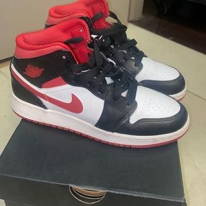 Air Jordan mids brand new size 5Y